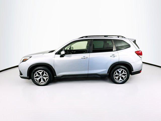Photo of 2023 Ice Silver Metallic Subaru Forester
