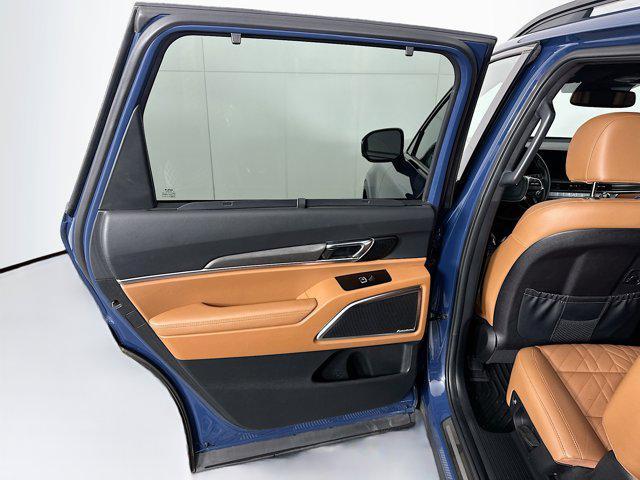 Photo of 2023 Midnight Lake Blue Kia Telluride