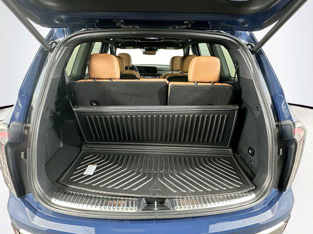 Photo of 2023 Midnight Lake Blue Kia Telluride