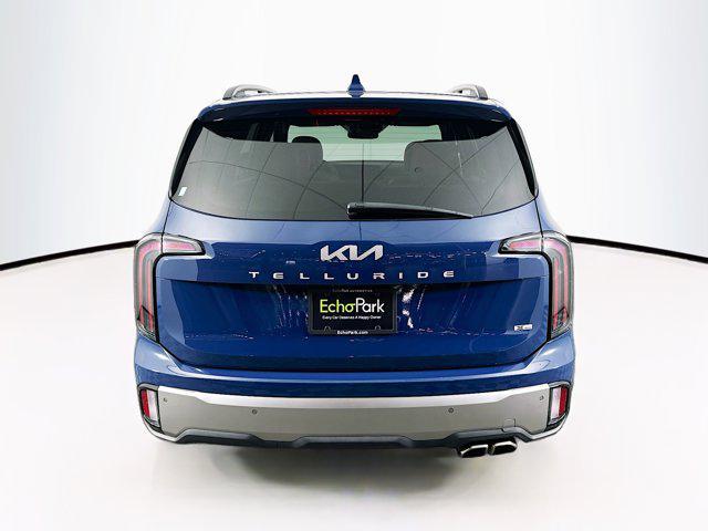 Photo of 2023 Midnight Lake Blue Kia Telluride