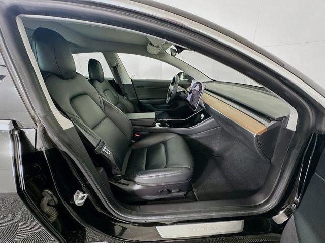 Photo of 2020 Solid Black Tesla Model 3