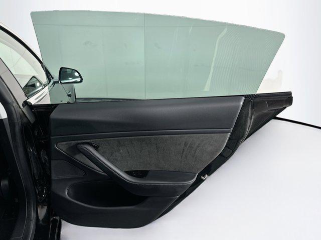 Photo of 2020 Solid Black Tesla Model 3