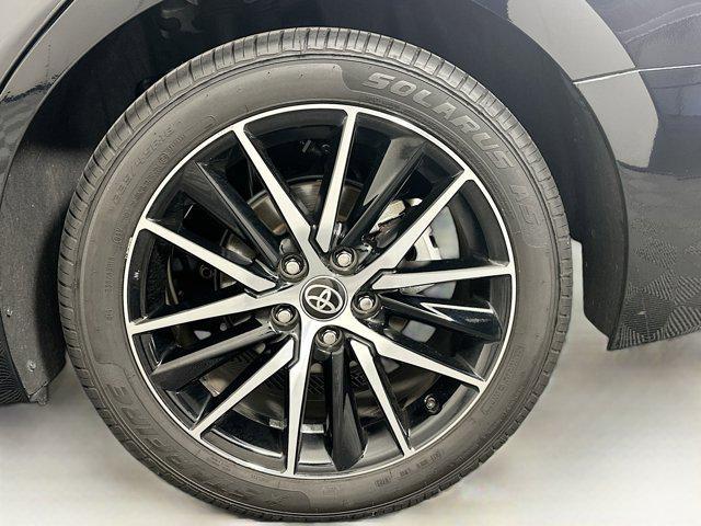 Photo of 2024 Midnight Black Metallic Toyota Camry