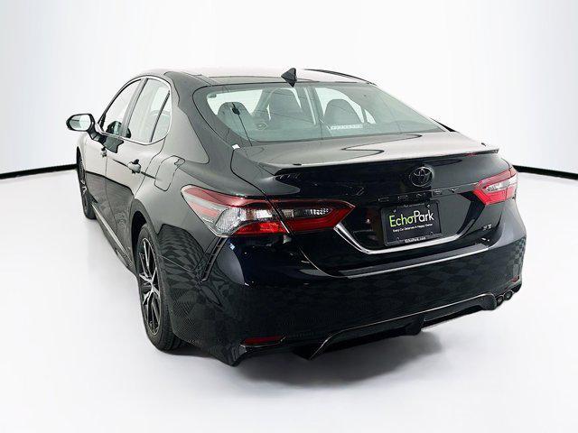 Photo of 2024 Midnight Black Metallic Toyota Camry