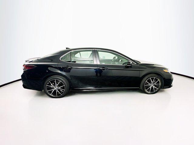 Photo of 2024 Midnight Black Metallic Toyota Camry