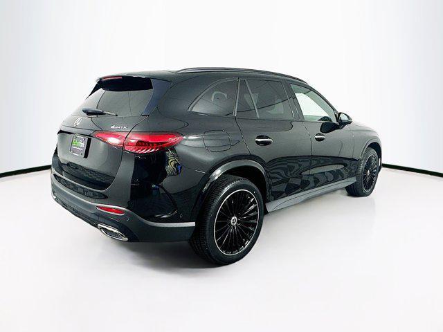 Photo of 2023 Black Mercedes-Benz GLC 300