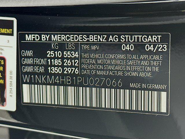 Photo of 2023 Black Mercedes-Benz GLC 300