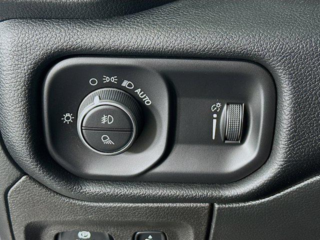 Photo of 2022 Bright White Clearcoat RAM 1500