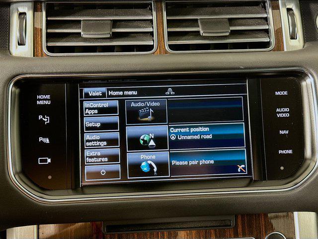 Photo of 2015 Indus Silver Metallic Land Rover Range Rover