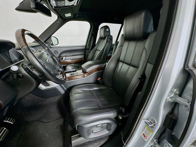 Photo of 2015 Indus Silver Metallic Land Rover Range Rover