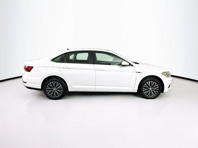 Photo of 2019 Pure White Volkswagen Jetta