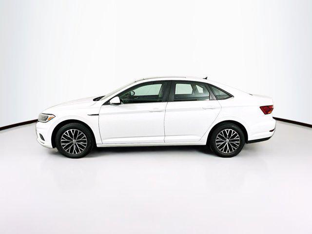 Photo of 2019 Pure White Volkswagen Jetta