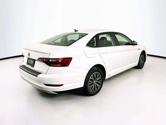 Photo of 2019 Pure White Volkswagen Jetta