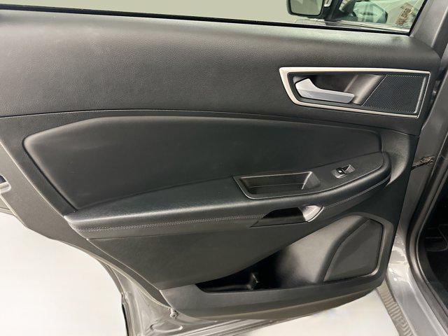 Photo of 2024 Carbonized Gray Metallic Ford Edge