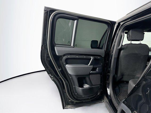 Photo of 2023 Santorini Black Metallic Land Rover Defender