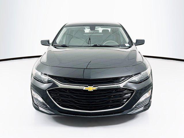Photo of 2022 Mosaic Black Metallic Chevrolet Malibu