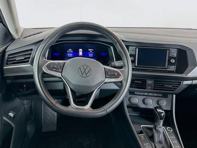 Photo of 2024 Platinum Gray Metallic Volkswagen Jetta