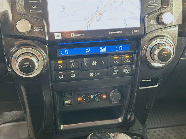 Photo of 2021 Blizzard Pearl Toyota 4Runner