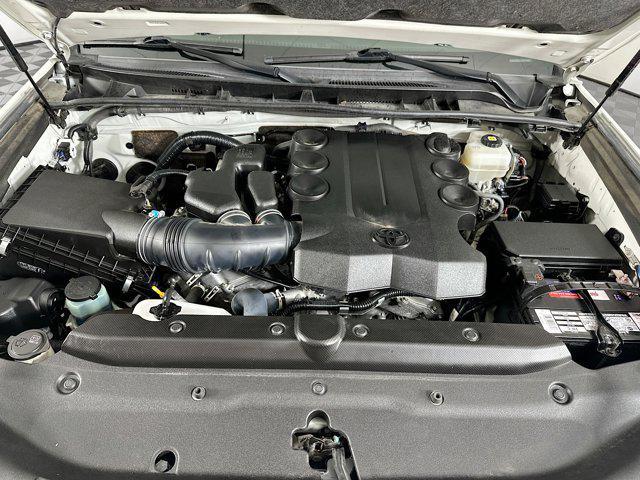 Photo of 2021 Blizzard Pearl Toyota 4Runner