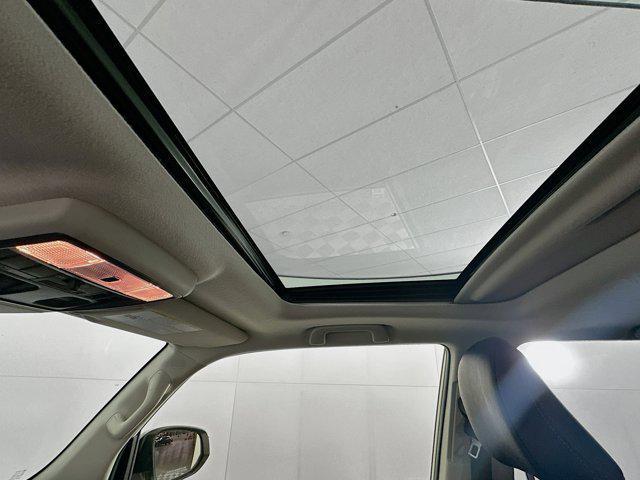Photo of 2021 Blizzard Pearl Toyota 4Runner