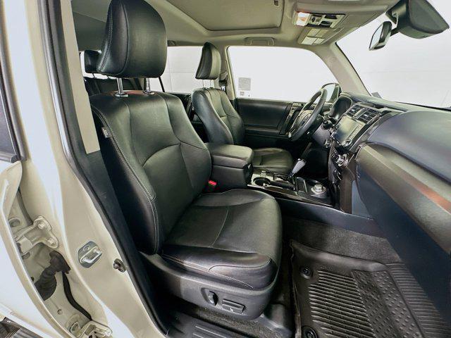 Photo of 2021 Blizzard Pearl Toyota 4Runner