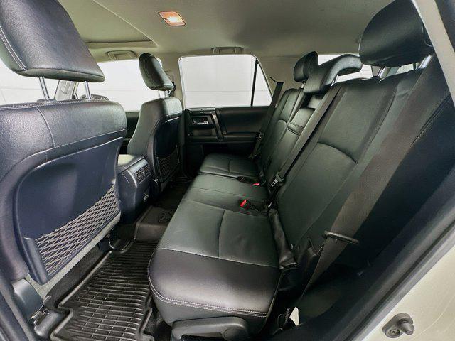 Photo of 2021 Blizzard Pearl Toyota 4Runner