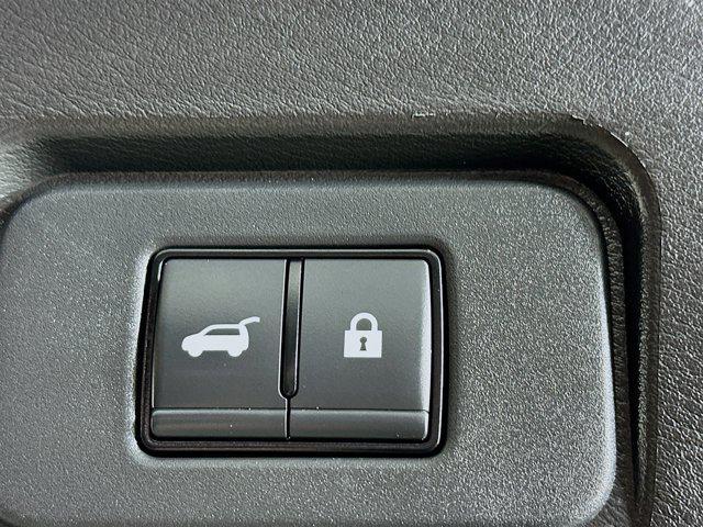 Photo of 2024 Brilliant Silver Metallic Nissan Rogue