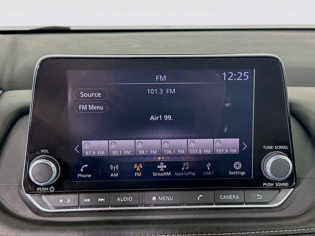 Photo of 2024 Brilliant Silver Metallic Nissan Rogue