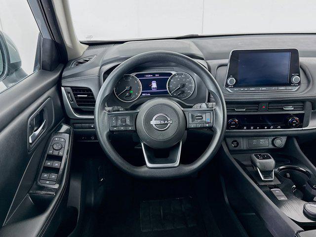 Photo of 2024 Brilliant Silver Metallic Nissan Rogue