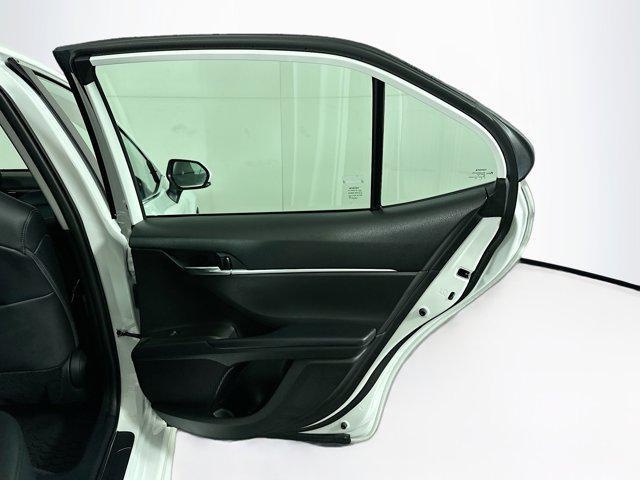 Photo of 2023 Ice Cap Toyota Camry