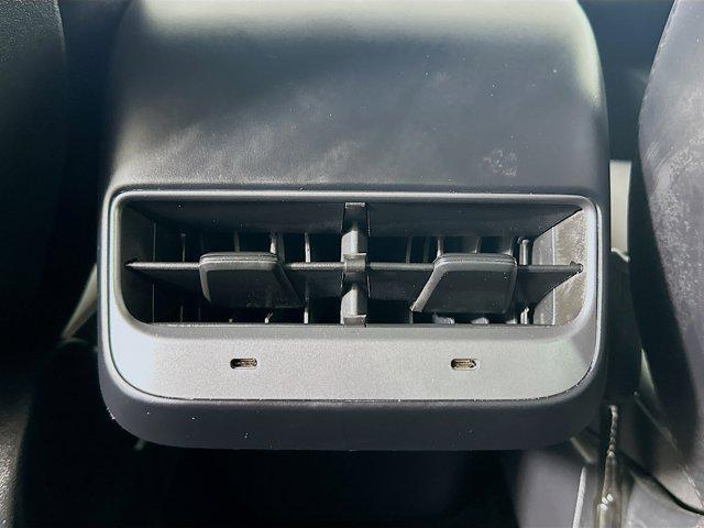 Photo of 2021 Pearl White Multi-Coat Tesla Model Y