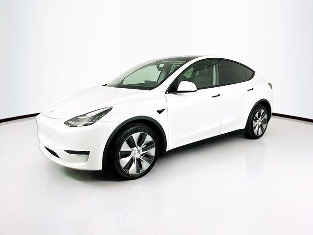 Photo of 2021 Pearl White Multi-Coat Tesla Model Y