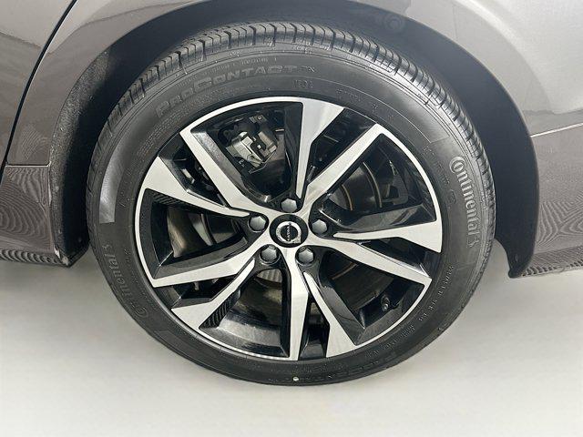 Photo of 2025 Platinum Grey Metallic Volvo S60
