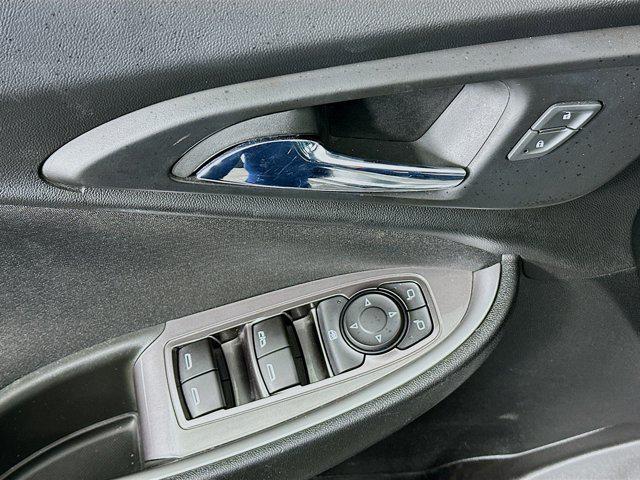 Photo of 2022 Silver Ice Metallic Chevrolet Malibu