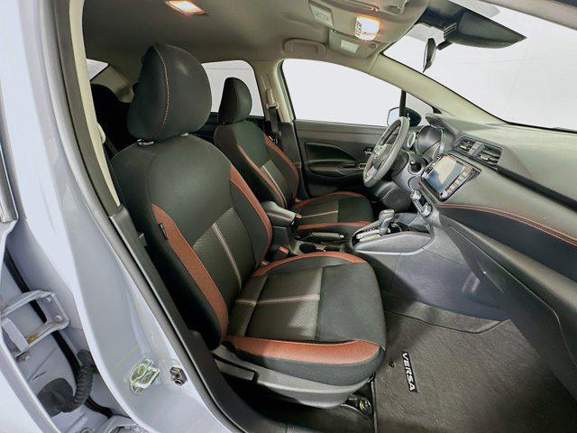 Photo of 2023 Gray Sky Pearl Nissan Versa
