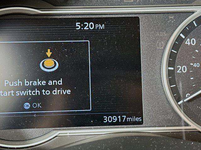 Photo of 2023 Gray Sky Pearl Nissan Versa