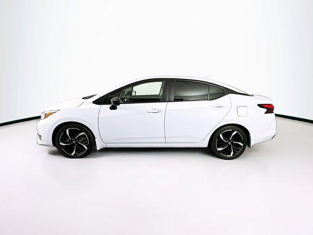 Photo of 2023 Gray Sky Pearl Nissan Versa