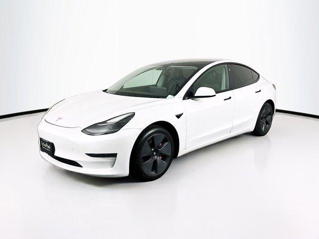 Photo of 2021 Pearl White Multi-Coat Tesla Model 3