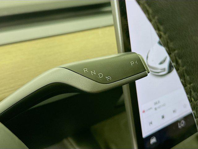Photo of 2021 Pearl White Multi-Coat Tesla Model 3