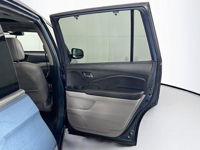 Photo of 2021 Modern Steel Metallic Honda Pilot