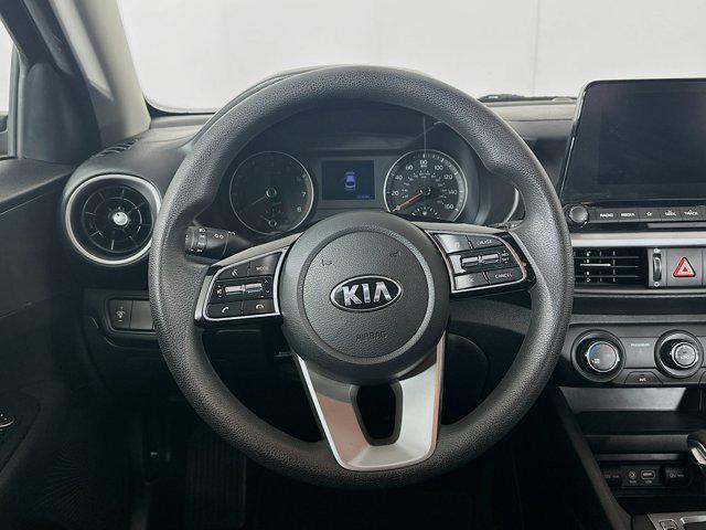 Photo of 2021 Currant Red Kia Forte