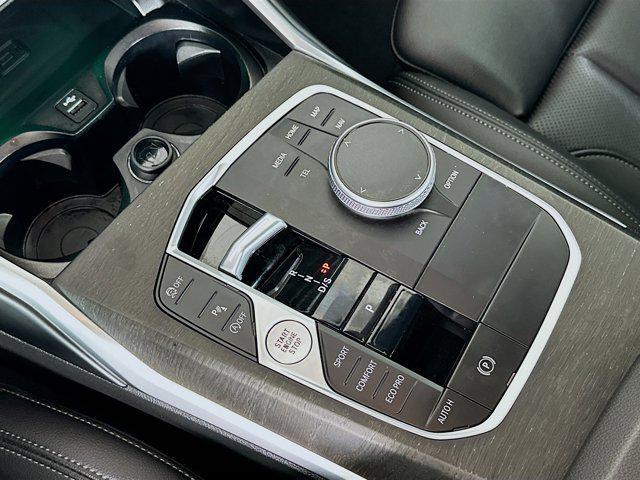 Photo of 2024 Mineral White Metallic BMW 330