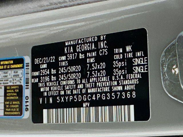 Photo of 2023 Wolf Gray Kia Telluride