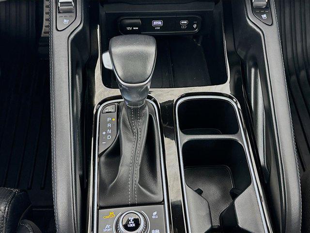 Photo of 2023 Wolf Gray Kia Telluride