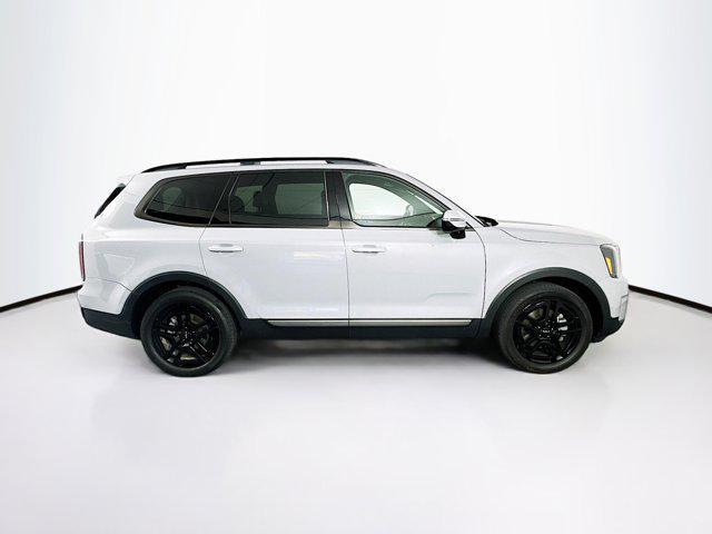 Photo of 2023 Wolf Gray Kia Telluride