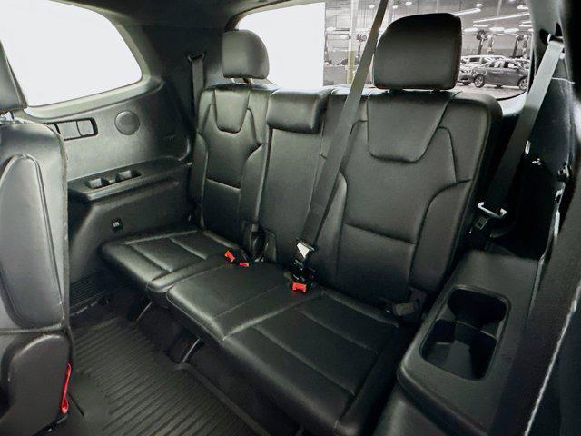 Photo of 2023 Wolf Gray Kia Telluride