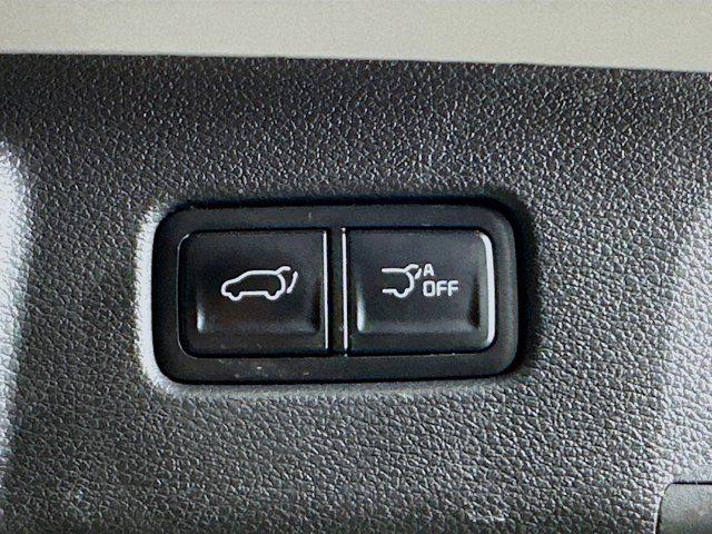 Photo of 2023 Wolf Gray Kia Telluride
