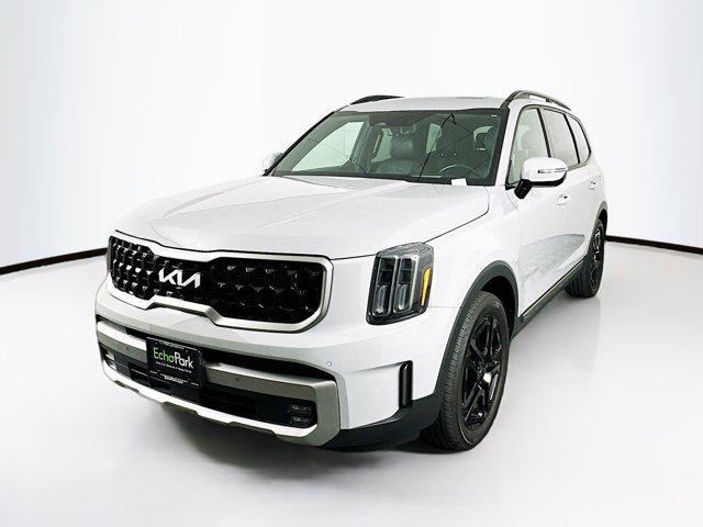 Photo of 2023 Wolf Gray Kia Telluride