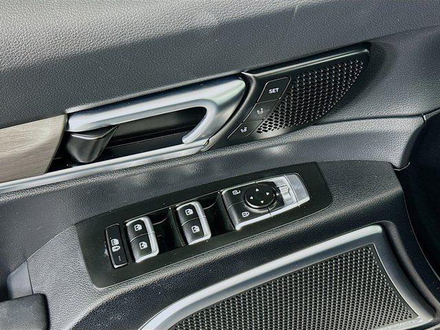 Photo of 2023 Wolf Gray Kia Telluride