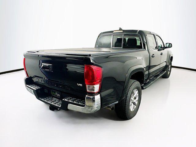 Photo of 2016 Black Toyota Tacoma